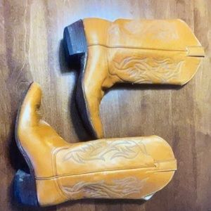 Justin western cowboy boots distressed tan leather